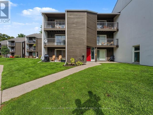 apartment at 215 1102 HORSESHOE VALLEY ROAD W, Oro Medonte, Ontario, L4M4Y8