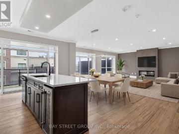 London, Ontario - Terrace, Balcony, Fireplace
