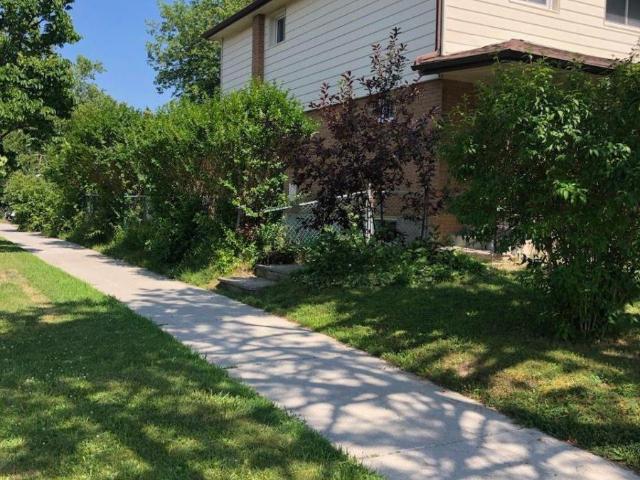 apartment at 211 PINEWAY BOULEVARD, Toronto, Ontario, M2H1B4