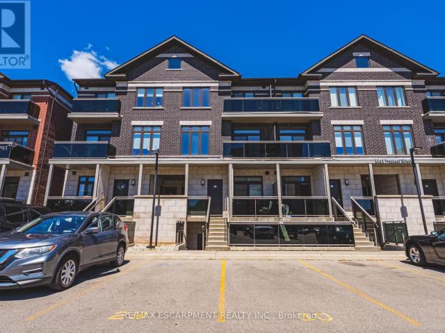 apartment at 211 – 2061 PROSPECT STREET