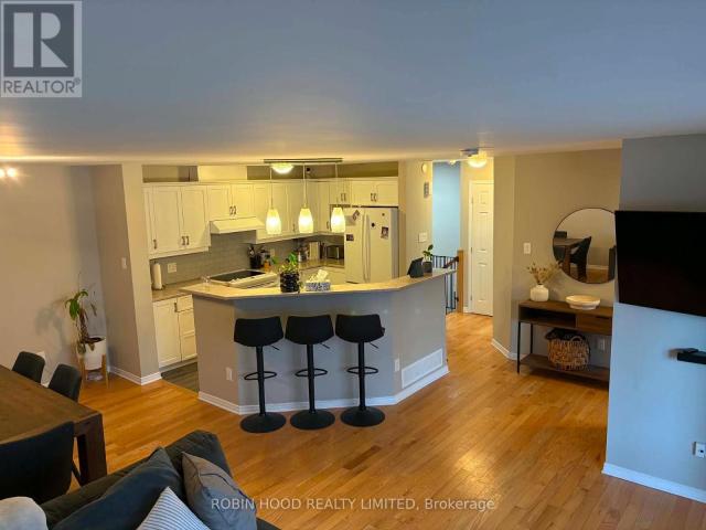 apartment at 211 3275 ST JOSEPH BOULEVARD, Ottawa, Ontario, K1E3X8