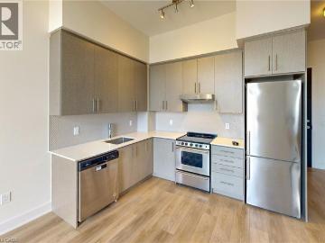 Beasley, Hamilton, Ontario, Ontario - Office room