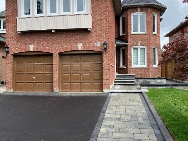 apartment at 213 BARONDALE DRIVE, Mississauga, Ontario, L4Z3N7
