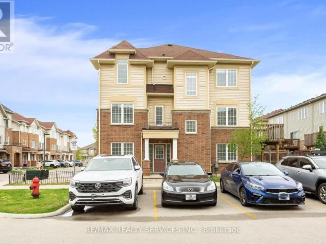 apartment at 21 DORCHESTER TERRACE, Hamilton, Ontario, L8J0G4