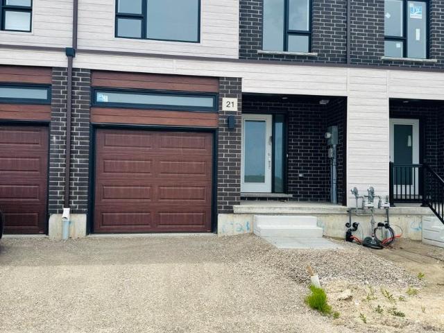 apartment at 21 PIN OAKS COMMON, Cambridge, Ontario, N1S0G3