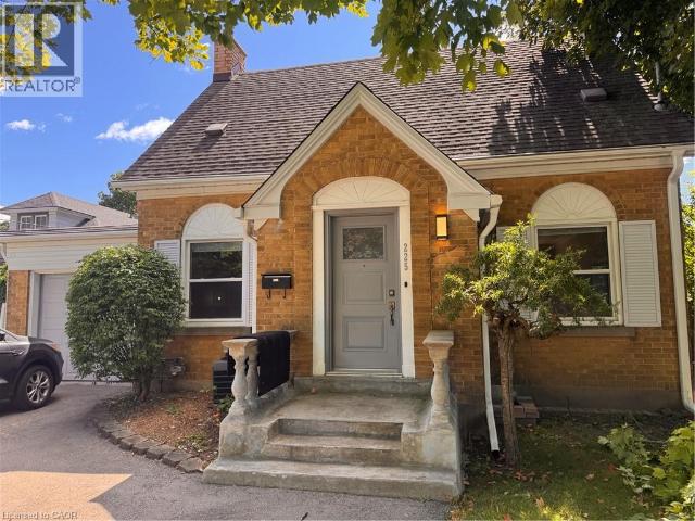 apartment at 225 BRIDGEPORT Road E