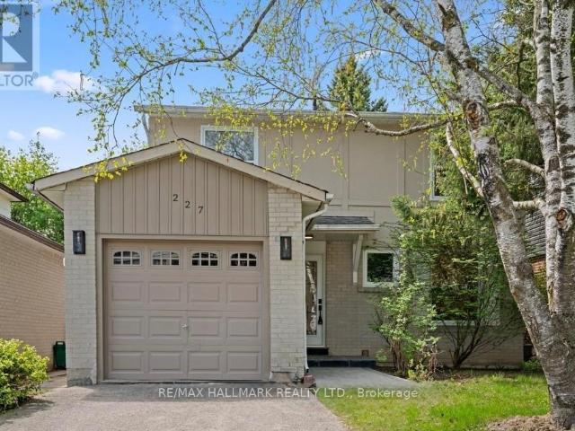 apartment at 227 BASEMENT THOMS CRESCENT, Newmarket, Ontario, L3Y1C9