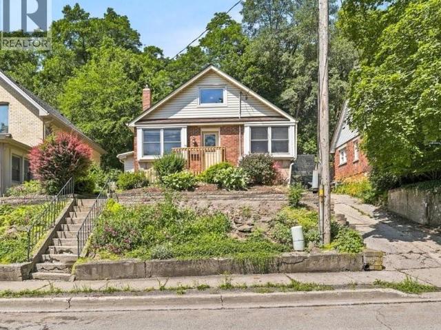 apartment at 22 RAMORE Street, Cambridge, Ontario, N1S2P8