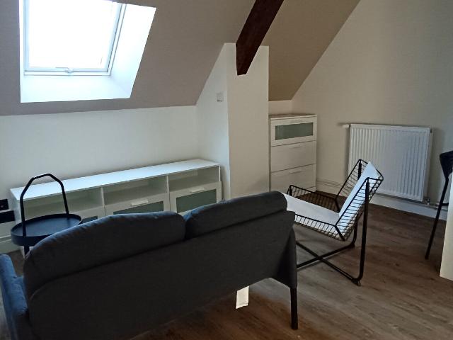 apartment at 23500 FELLETIN