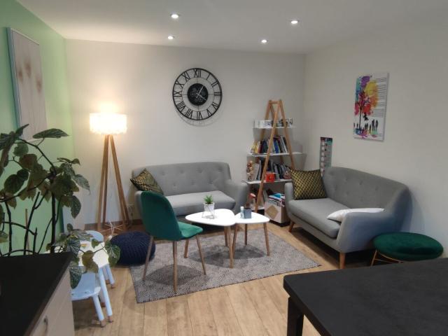 apartment at 23500 FELLETIN