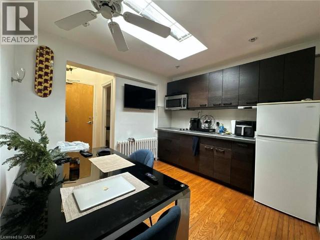 apartment at 237 JAMES Street N Unit# 3