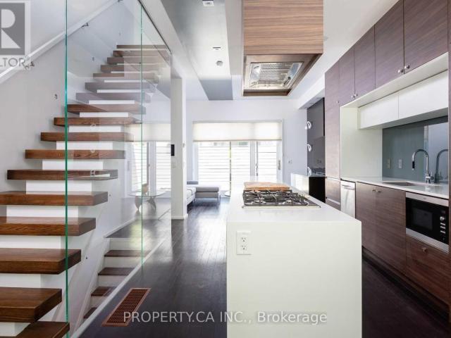 apartment at 238 MANNING AVENUE, Toronto, Ontario, M6J2K7