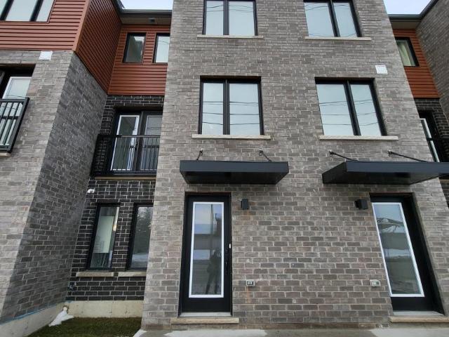 apartment at 23 FAIRLANE AVENUE, Barrie, Ontario, L9J0N1