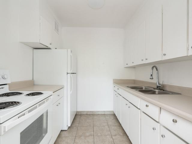 apartment at 240 Oriole Parkway Midtown Toronto M5P 2G9