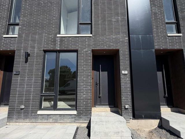apartment at 240 ELLIS AVENUE, St. Catharines, Ontario, L2P0H2