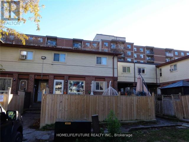 apartment at 24 255 PORTER STREET, Oshawa, Ontario, L1J1N3