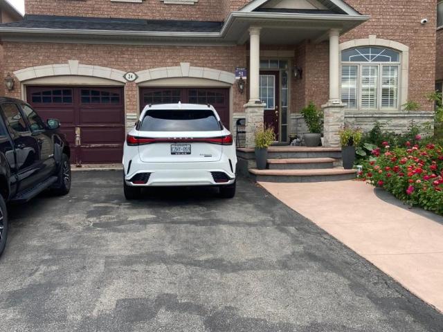 apartment at 24 AMETHYST CIRCLE, Brampton, Ontario, L6P0Z3