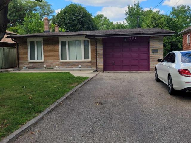 apartment at 2575 ARGYLE ROAD, Mississauga, Ontario, L5B1V4