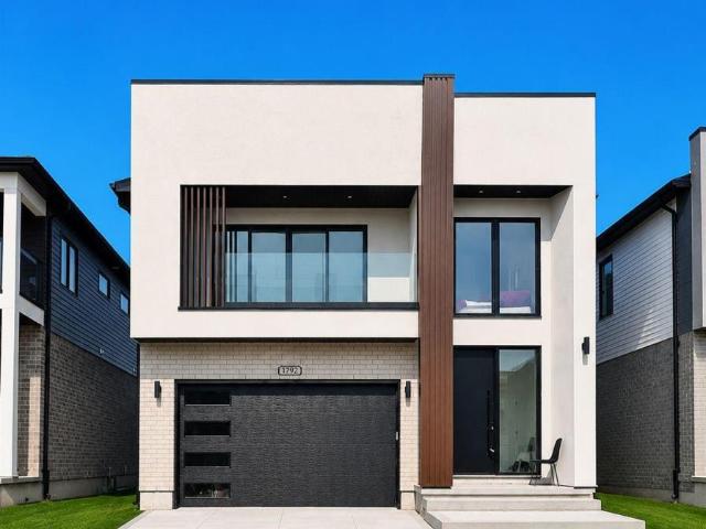 apartment at 2595 BATEMAN TRAIL, London South, Ontario, N6L0B1