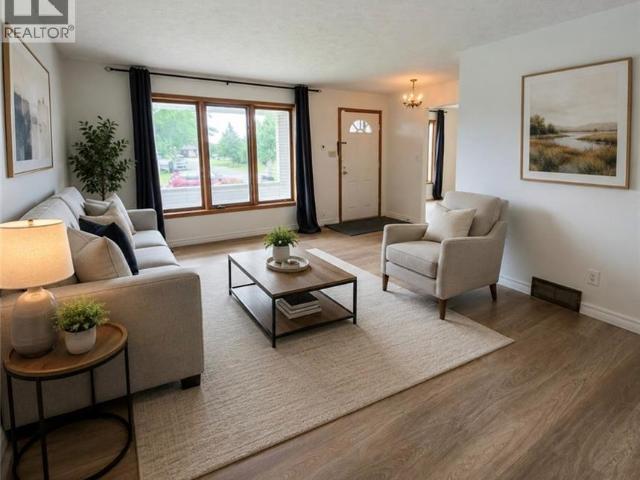 apartment at 25 HIGHFIELD Avenue Unit# Upper Level, St. Catharines, Ontario, L2M5W3