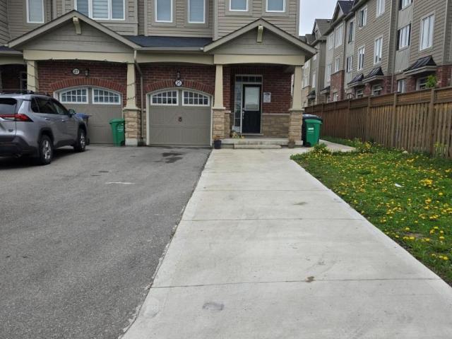 apartment at 25 PHYLLIS DRIVE, Caledon, Ontario, L7C4E3