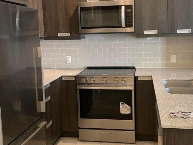 apartment at 2611 35 WATERGARDEN DRIVE, Mississauga, Ontario, L5R0G8