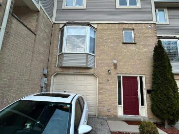 London, Ontario - Deck, Parking