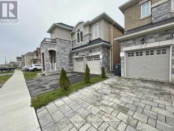 apartment at 26 PADBURY TRAIL