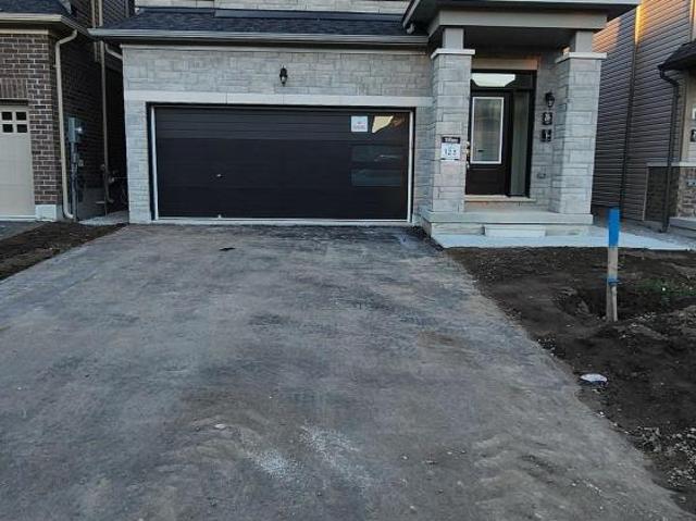 apartment at 26 PRUDHOE TERRACE, Barrie, Ontario, L9J0W2