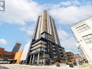 Kitchener, Ontario - Office room, Balcony