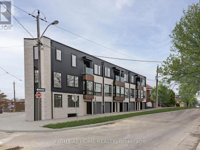 apartment at 272 ATLAS AVENUE