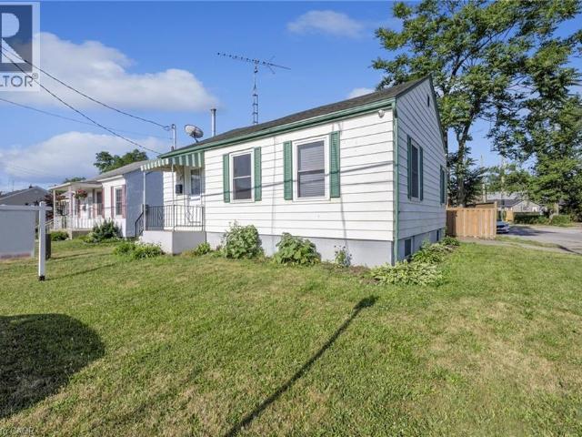 apartment at 27 ST GEORGE Street Unit# Main, St. Catharines, Ontario, L2M5P4