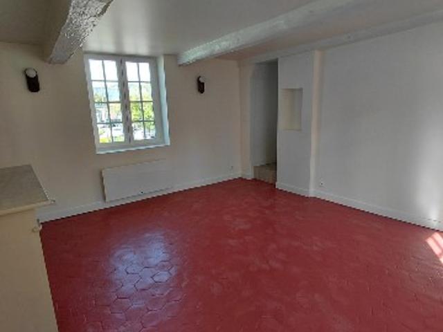 Apartment at 27 Pont Audemer, ST GERMAIN VILLAGE, 27500, France
