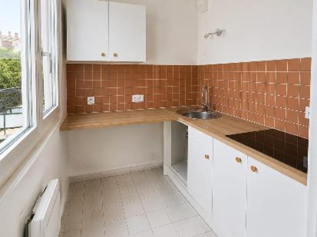 Apartment at 27 Vernon, VERNON, 27200, France