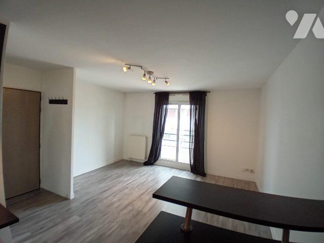 Apartment at 27 Vernon, VERNON, 27200, France