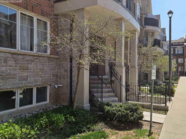 apartment at 28 04 2420 BARONWOOD DRIVE, Oakville, Ontario, L6M0J7