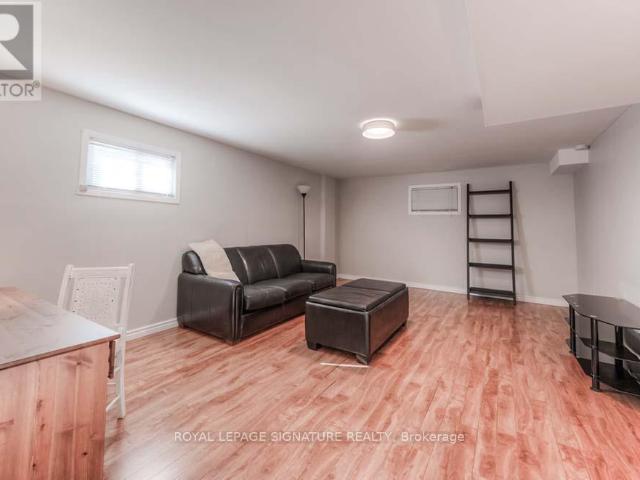 apartment at 28 COACH HILL DRIVE, Kitchener, Ontario, N2E1P4