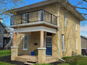 apartment at 28 RIDOUT STREET, Kawartha Lakes, Ontario, K9V2B2