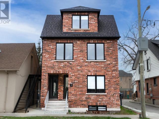 apartment at #2 5 MILL STREET N, Brampton, Ontario, L6X1S5