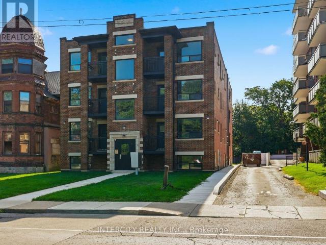 apartment at 2 – 91 WENTWORTH STREET S