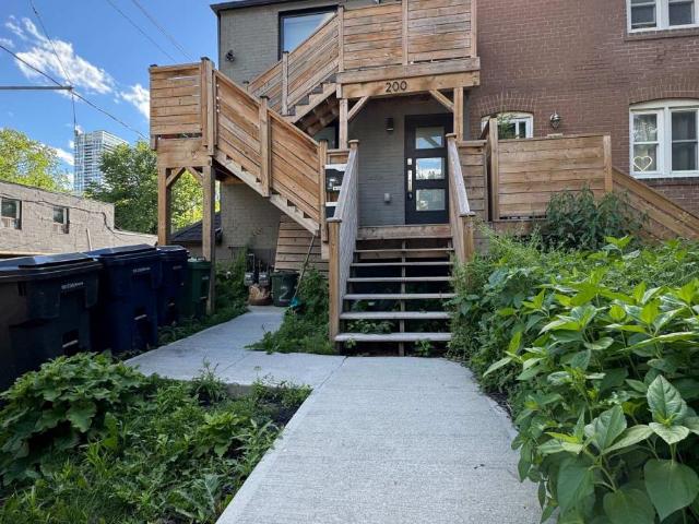 apartment at 2 200 MUNRO STREET, Toronto, Ontario, M4M2C2