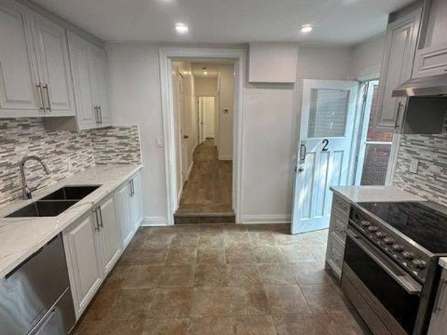 apartment at 2 22 WELLS AVENUE, Brantford, Ontario, N3R4J2