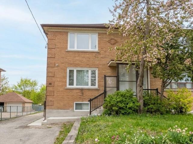 apartment at 2 28 LEDUC DRIVE, Toronto, Ontario, M9W2A7