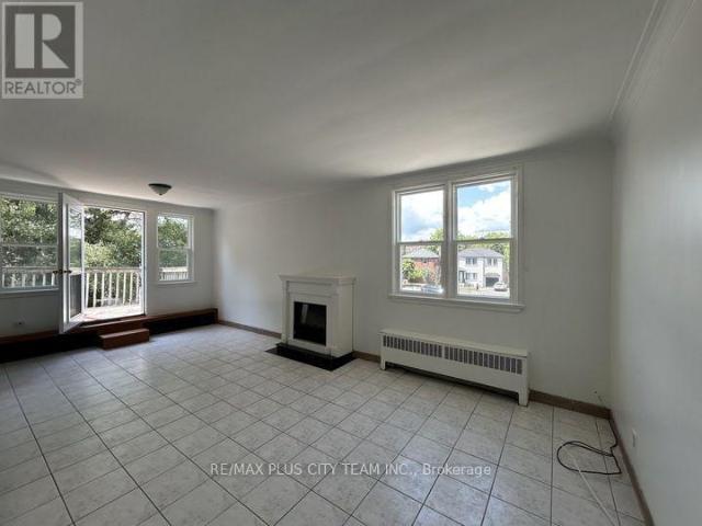 apartment at 2 3432 BATHURST STREET, Toronto, Ontario, M6A2C2