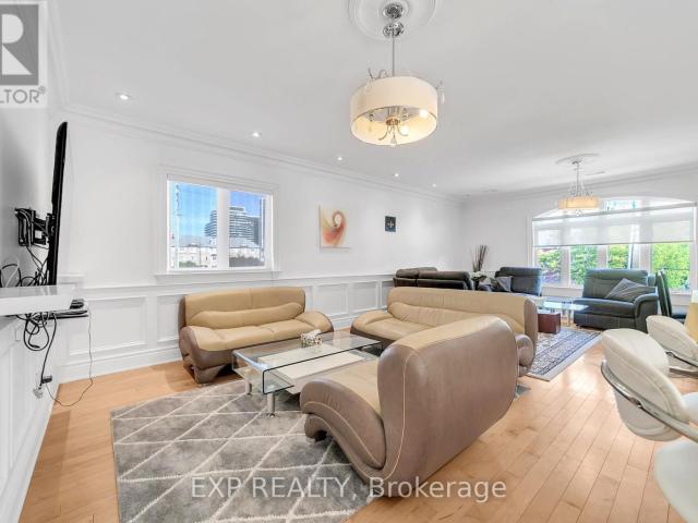 apartment at 2ND FLOOR 2 MACKAY DRIVE, Richmond Hill, Ontario, L4C6P1
