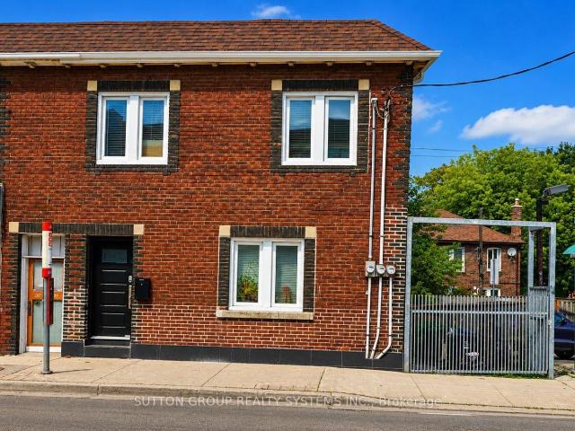 apartment at 2ND FLOOR 616 ROGERS ROAD, Toronto, Ontario, M6M1B8