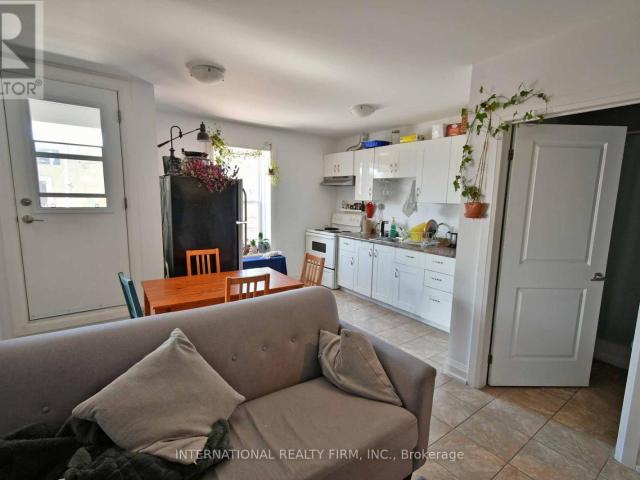 apartment at 2A 1262 BLOOR STREET W, Toronto, Ontario, M6H1N5
