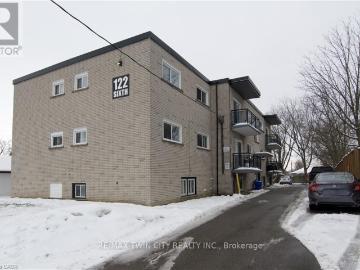 Kitchener, Ontario - Balcony, Parking