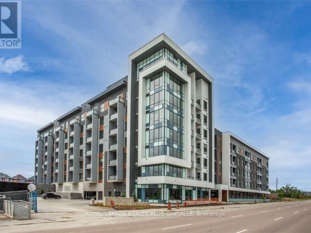 apartment at 306 95 DUNDAS STREET W, Oakville, Ontario, L6M5N4