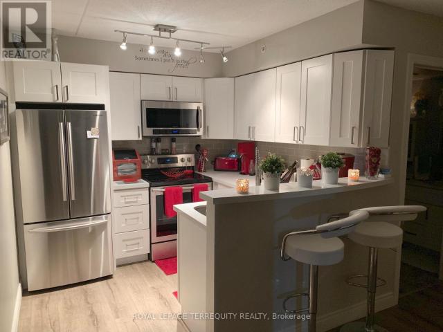 apartment at 308 1431 WALKERS LINE, Burlington, Ontario, L7M4P3